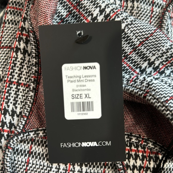 NWT fashion nova plaid spaghetti strap mini dress - Picture 2 of 2